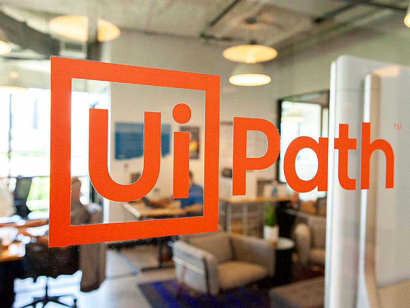 賦能自動化云，UiPath推出業界首個端到端超自動化平臺！